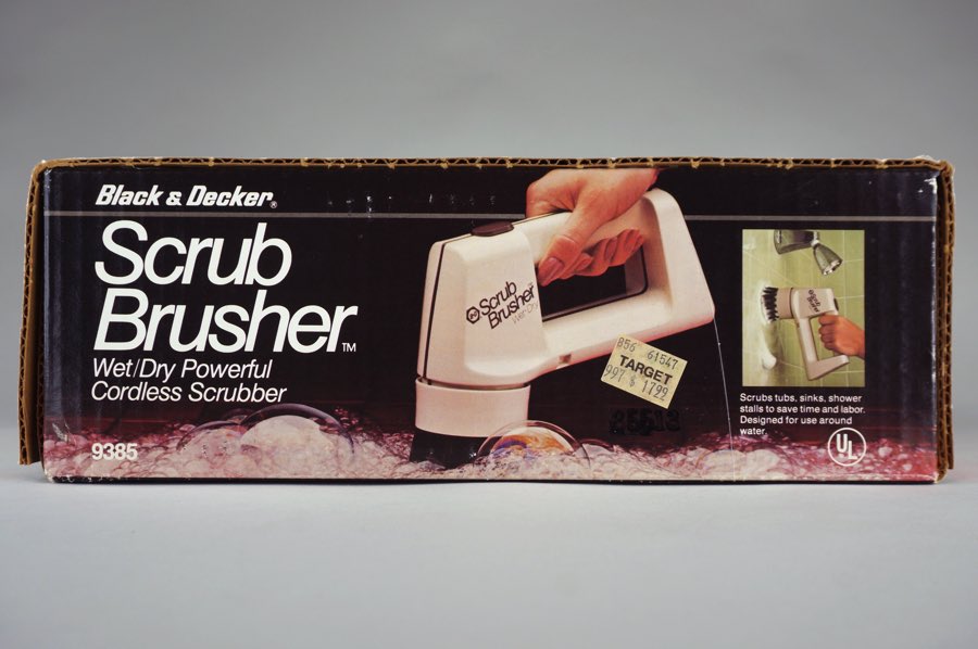 Scrub Brusher - Black & Decker 4