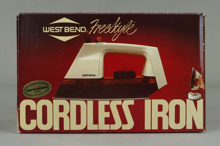 Freestyle Cordless Iron - West Bend 3