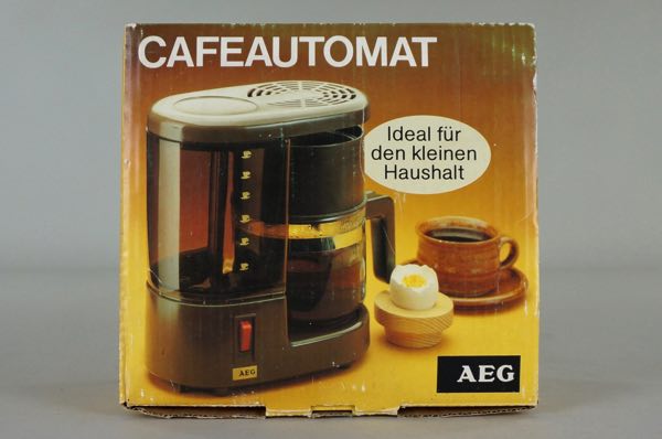 https://soft-electronics.com/objects/pic/med/aeg_cafeautomat_kf_601_box_1.jpg